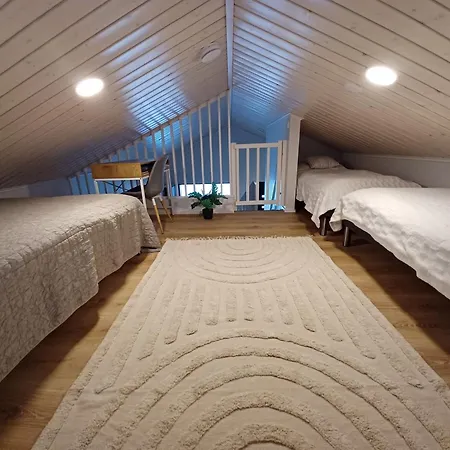 Anilia Chalet *