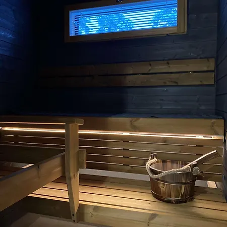 Anilia 샬레 소티